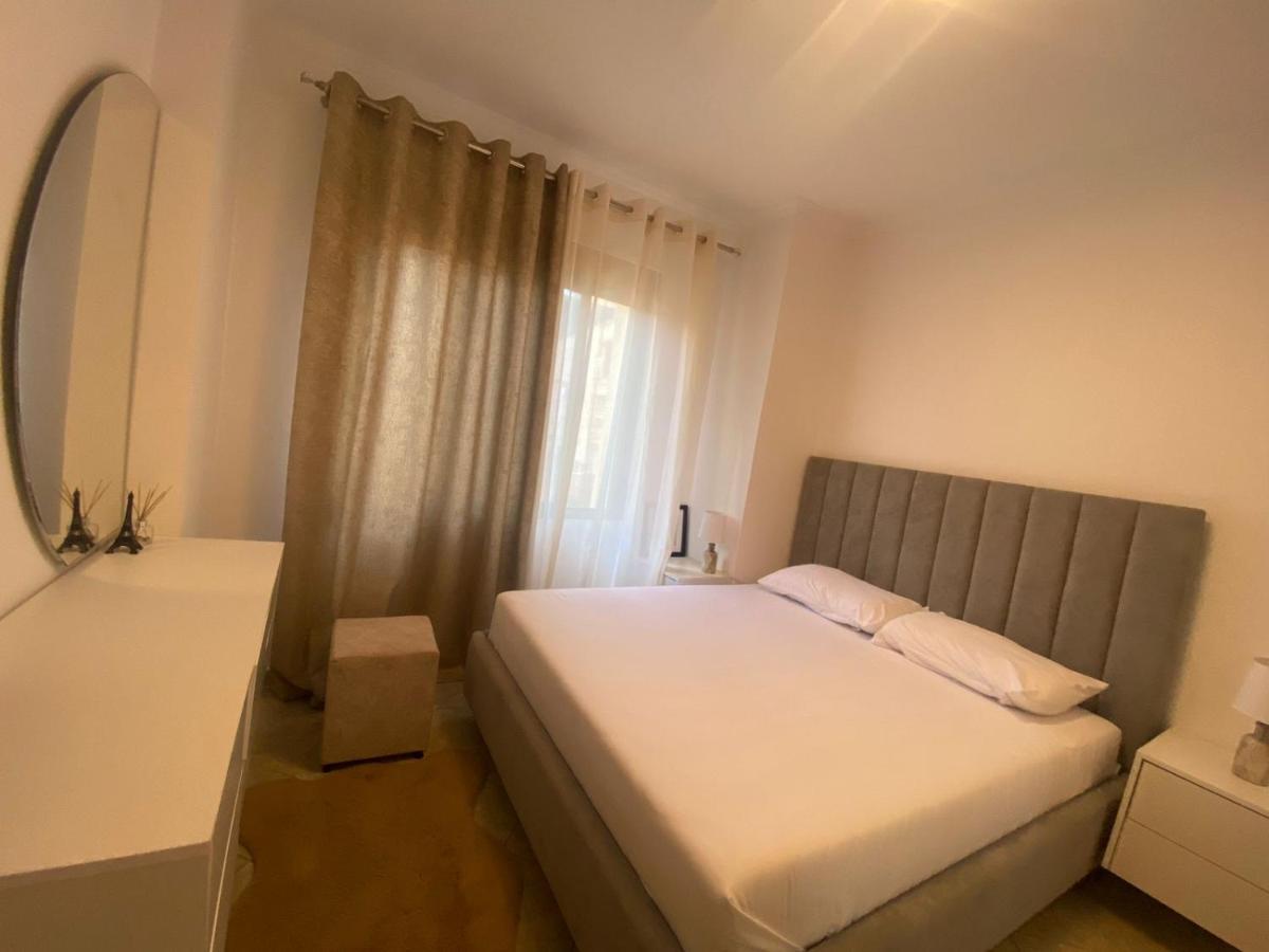 Guest House Open Room Durrës Buitenkant foto